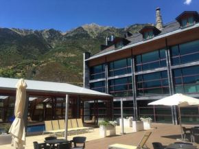  SOMMOS Hotel Aneto  Бенаске